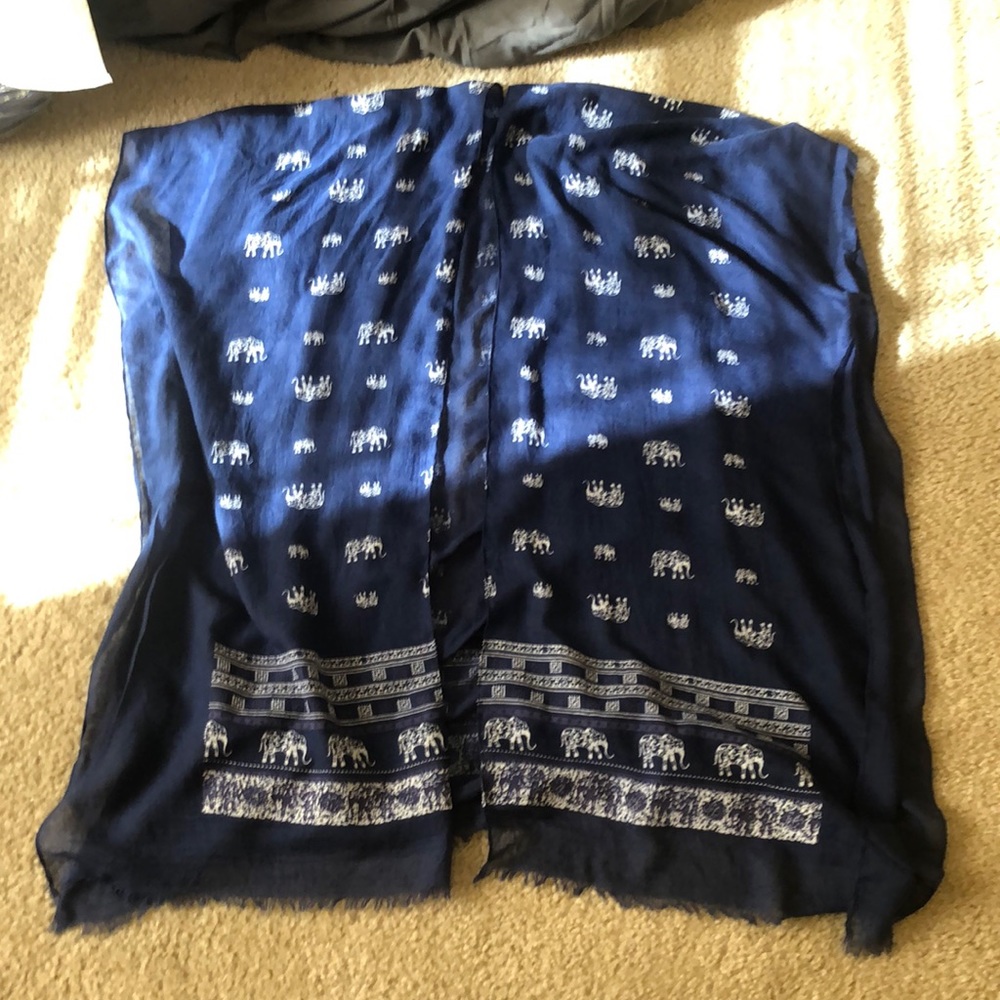 This is a unique thin bathing suit cover!!